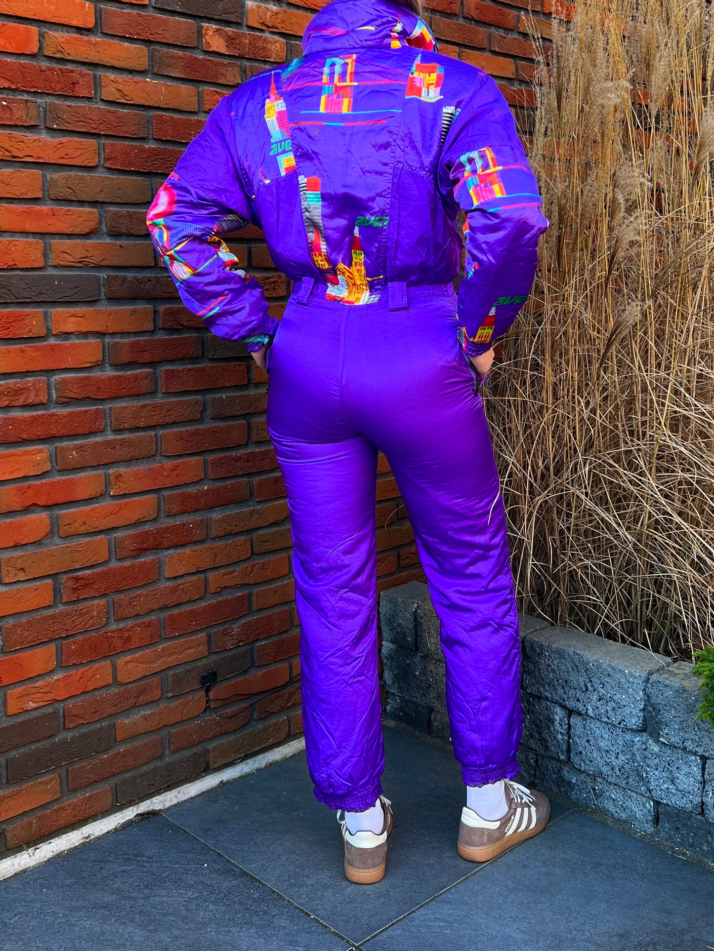 Avenue 5 - Skipak (S)