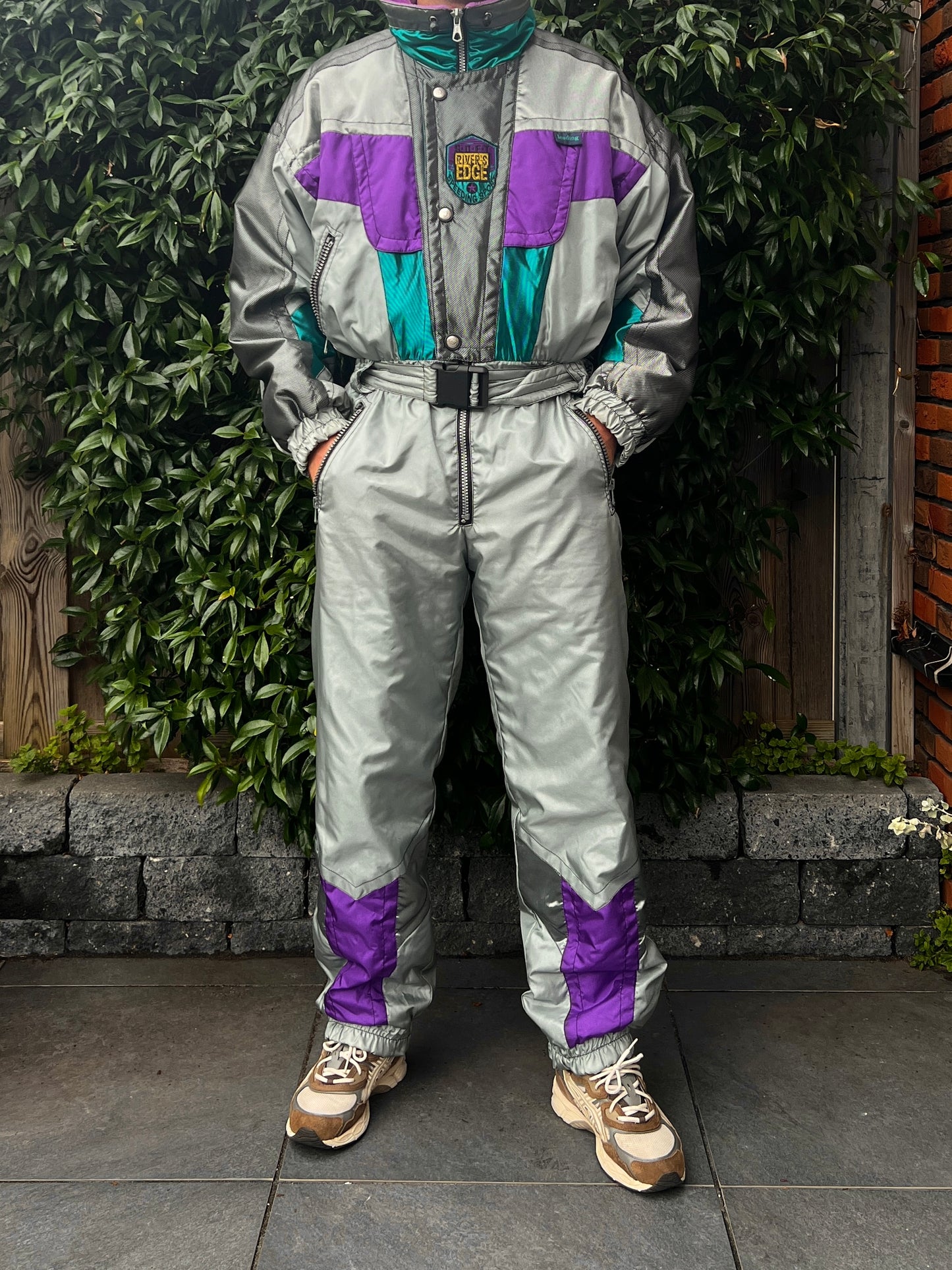 Biting - Skipak (L)